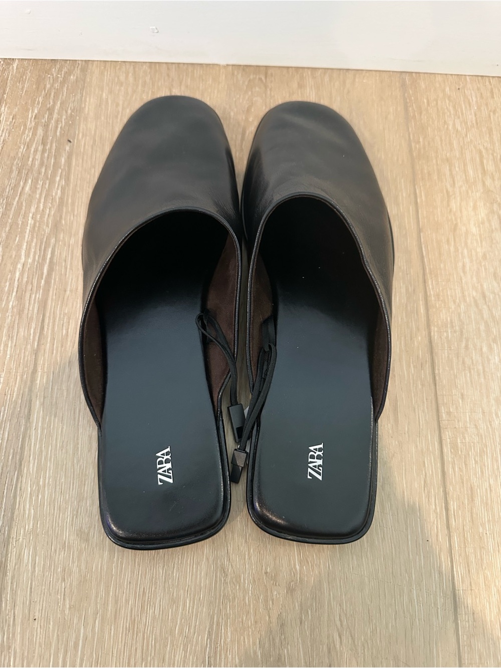Zara Black Leather Mules - Picture 3 of 6